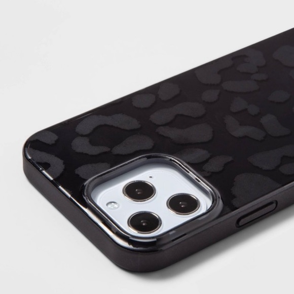 NEW IPhone 12/13 Pro Max Case - Black Leopard - Picture 4 of 6
